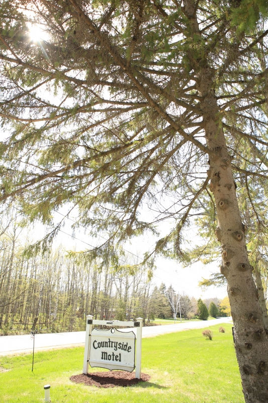 Fish Creek Cottage & House Rentals at Countryside Motel & Cottages