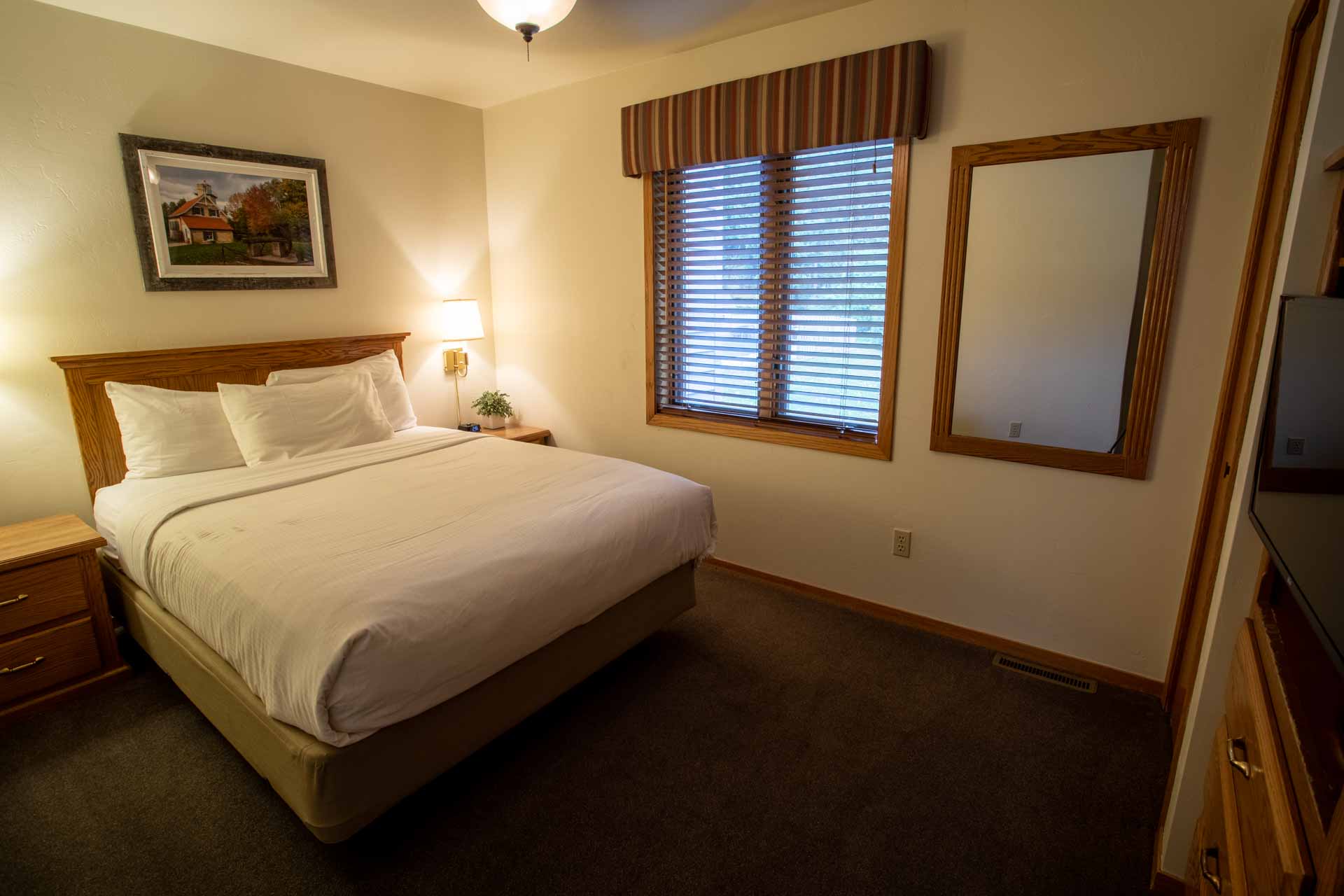 Evergreen Hill Condo A Julie's Park Cafe & Motel